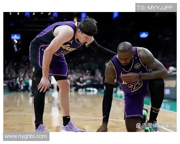 反转消息 美记辟谣詹姆斯今夏未向湖人提出续约