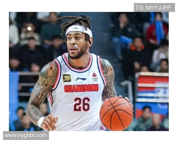 三连冠功勋内线莫兰德重返辽篮全力训练