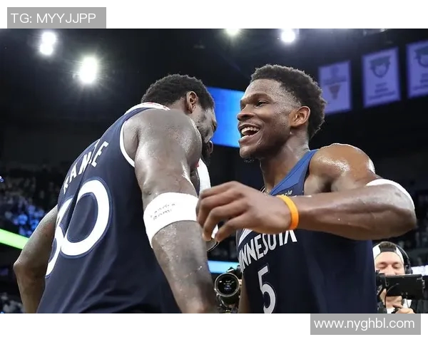 兰德尔&麦丹双双空砍30+，森林狼6天内遭湖人双杀