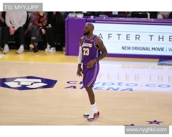 湖人有多强？关键时刻多项数据联盟第一 詹姆斯看穿76人战术引热